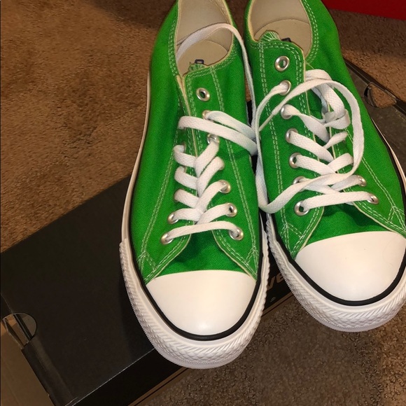 mens green converse